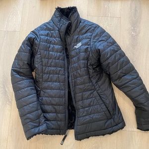 The North Face reversible jacket youth Large 14-16 black